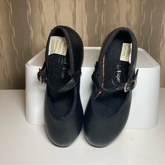 🌺 Revolution Dance Toddler Girl's 11 Black Matte Buckle Tap Shoes - Picture 6 of 16